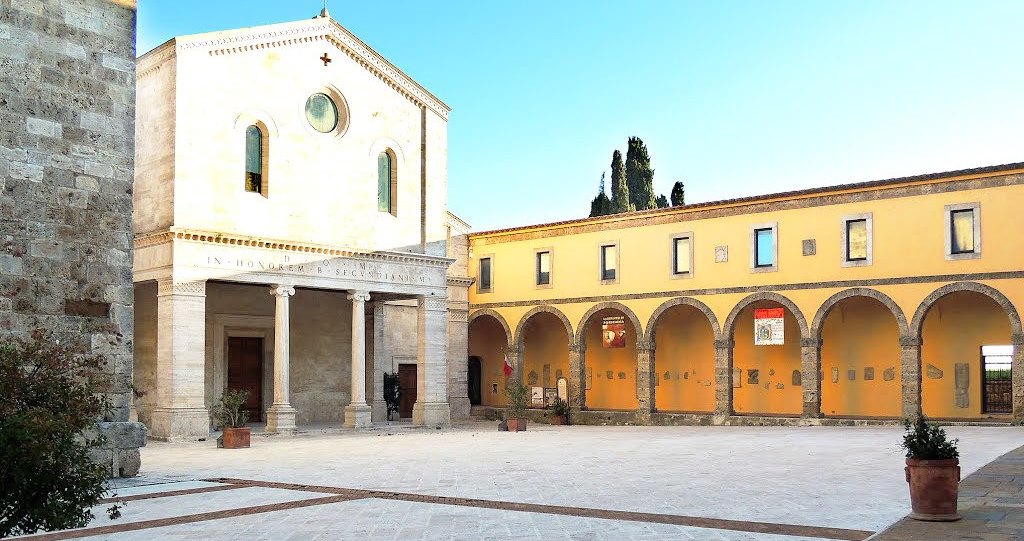 Chiusi_piazzaduomo_LIB COMUNE